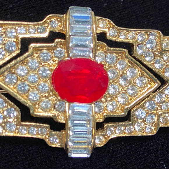 Sparkling Kenneth Lane “Ruby” Crystal Art Deco Brooch - Picture 4 of 6